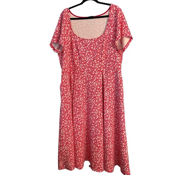 Torrid Floral Red Cherry Dress Full Skirt Scuba Knit Size 4 4X Pockets Flirty - Picture 1 of 12